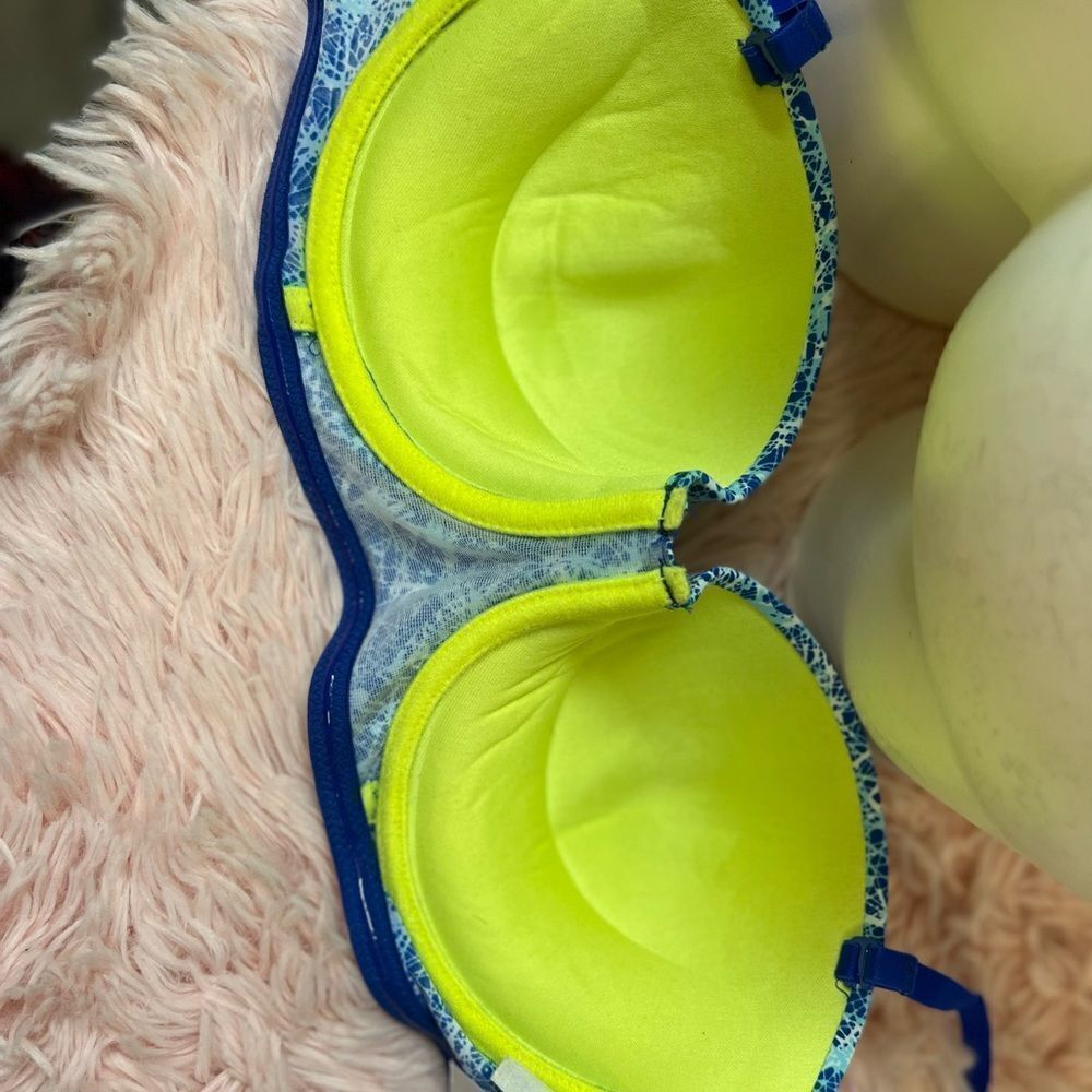 Bra   - Picture 5 of 7